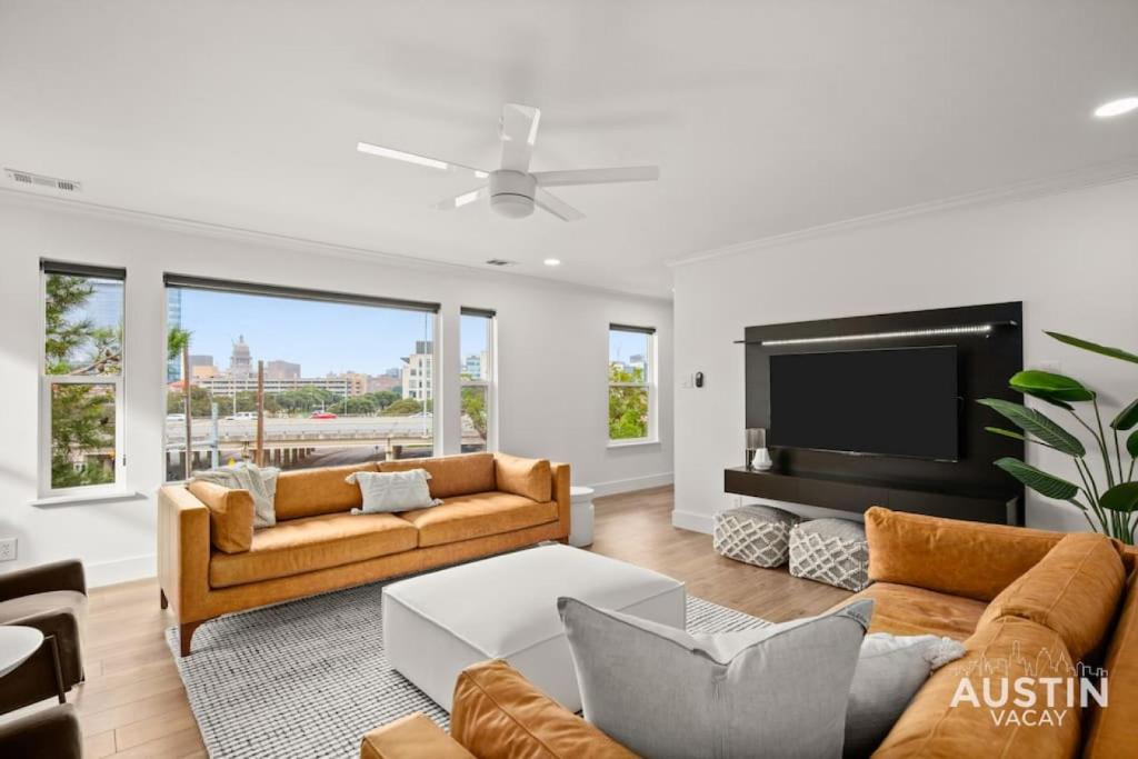Capitol View DT w Elevator with Free Swim Club Access 1