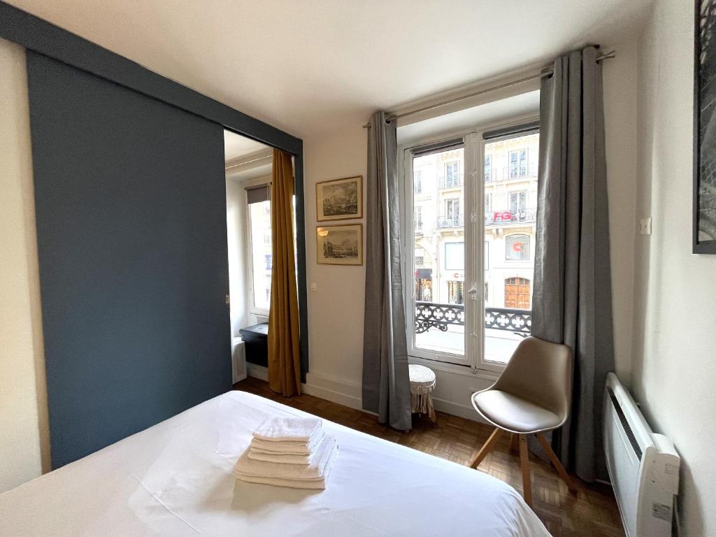 Central & functional apartment at Châtelet 1