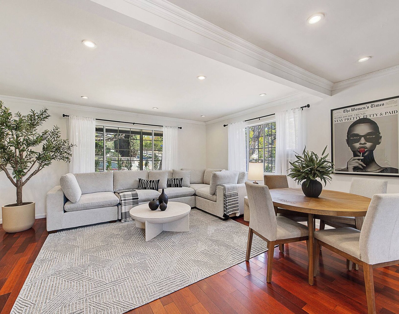 Charming 2-bedroom house in Santa Monica with Gym and Work area 1