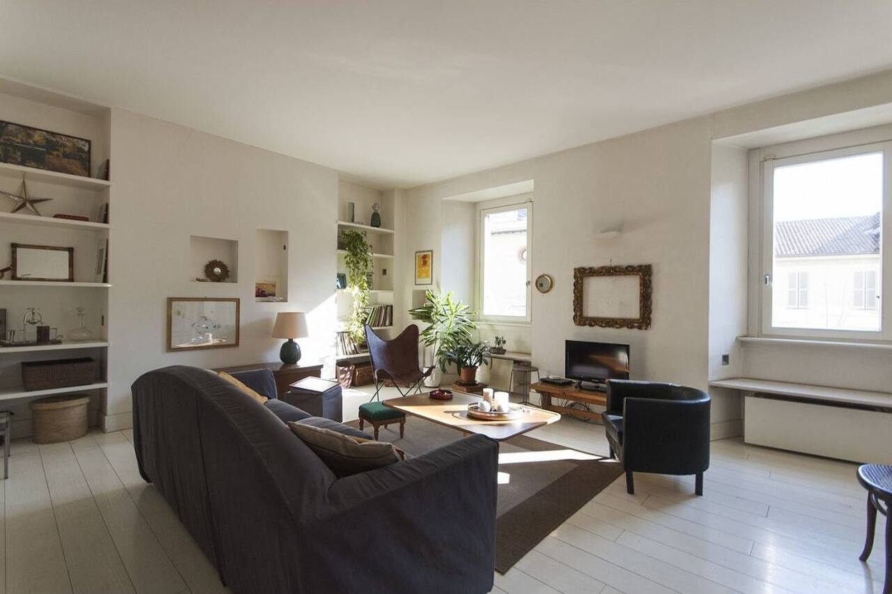 Charming apartment 2 bdrs in Brera district 1