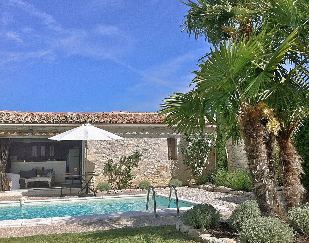 Charming cottage Gordes, private pool, very quiet, views, New 2025: Optics fiber 1
