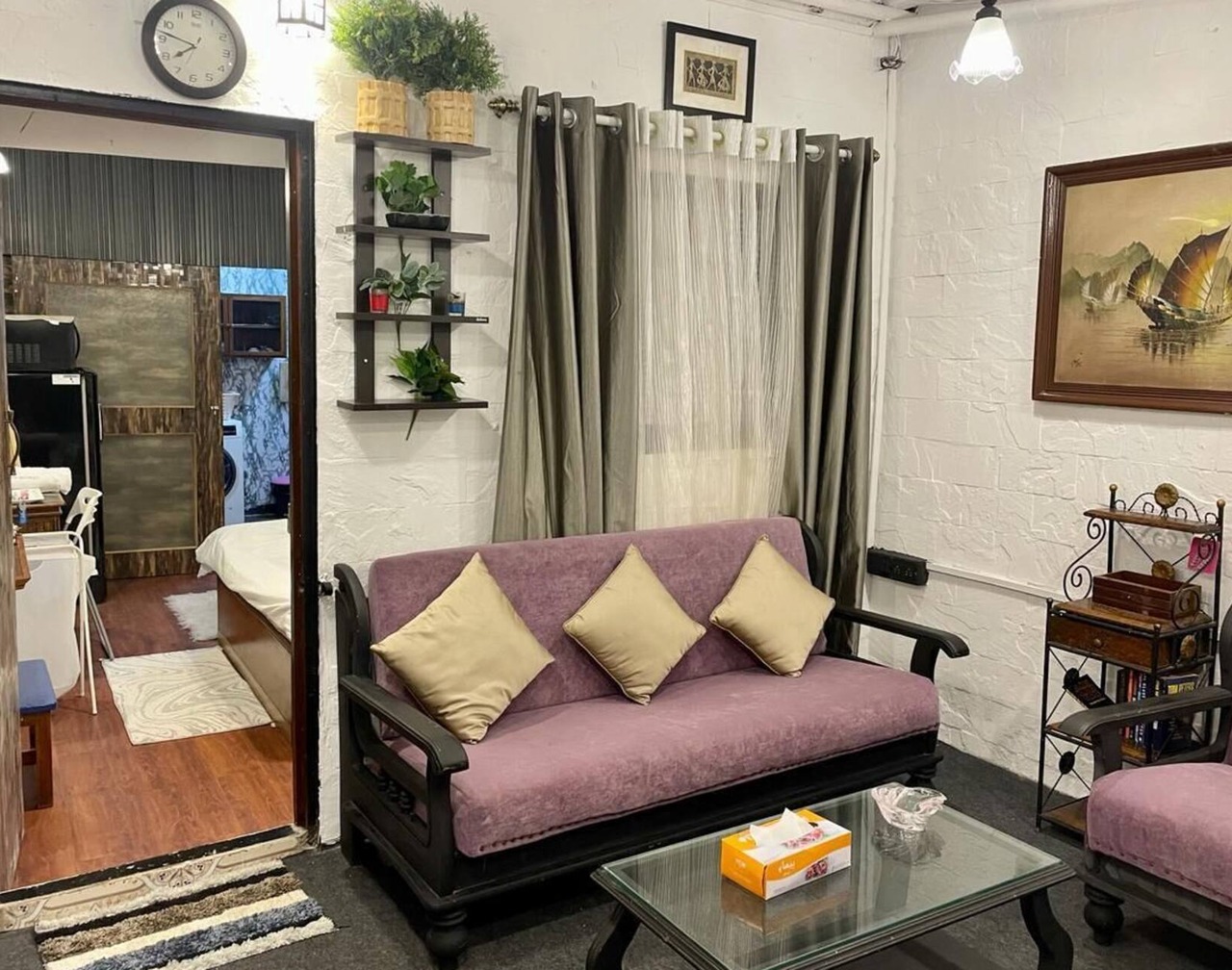 Charming Independent Cottage at Carter road, Bandra, Mumbai 1