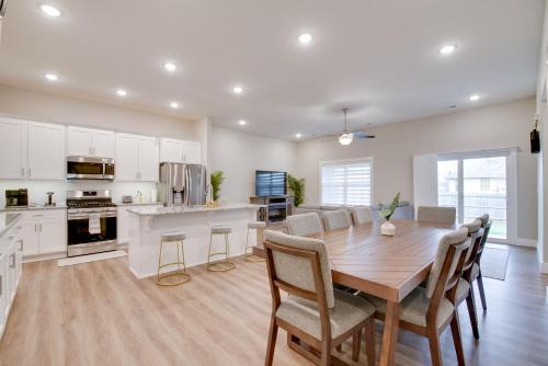 Charming Ozark Abode w/Yard & Pool Access 1