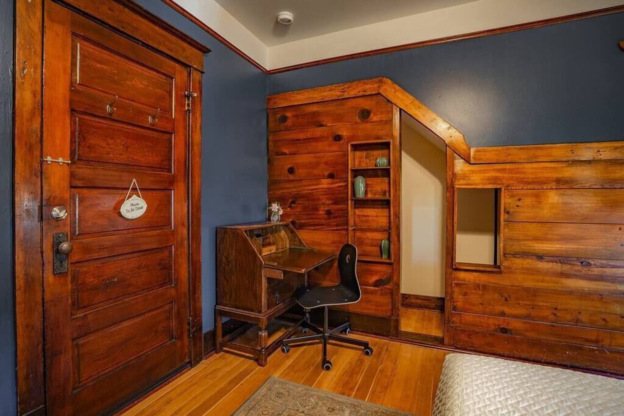 Charming Studio in Renovated BnB - Rm2 1