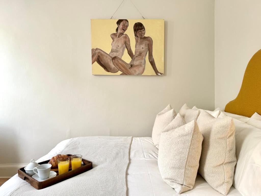 Chic Marylebone Studio, Walk to Oxford Street or Regent's Park, by The Design Traveller 1
