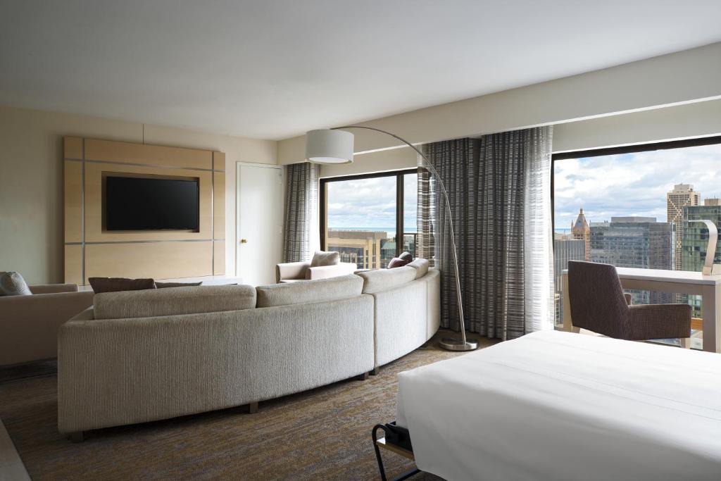 Chicago Marriott Downtown Magnificent Mile 1
