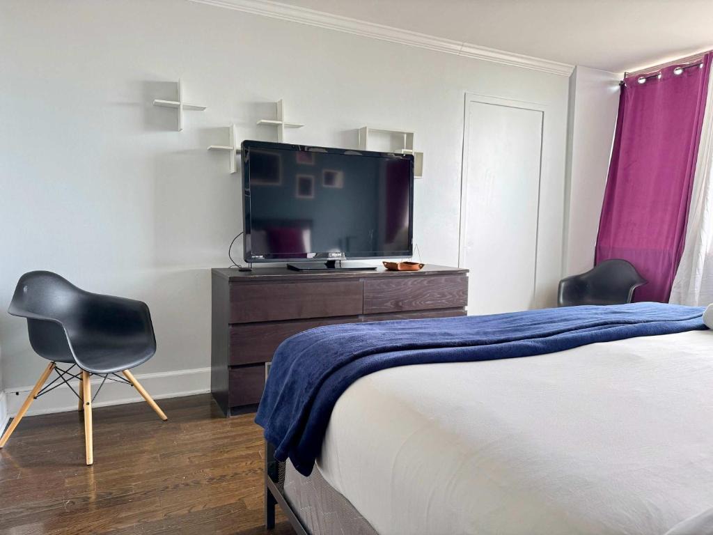 City View Newly Renovated 3 Beds with Free Parking LM1809 1