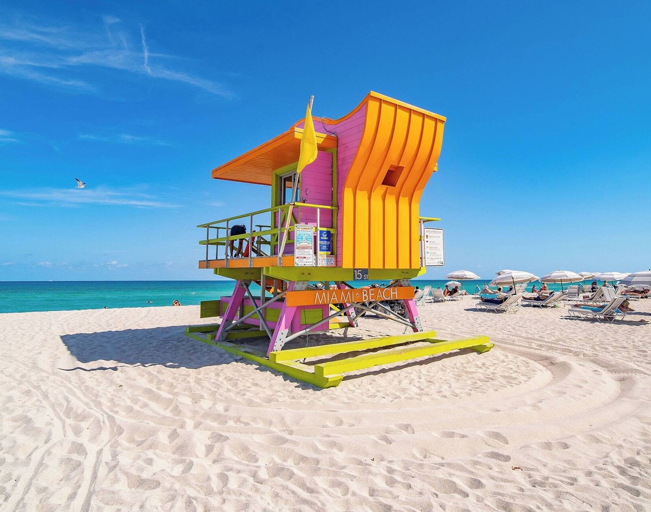 Collins 2 Bedroom with Free Parking by Deco 305 1