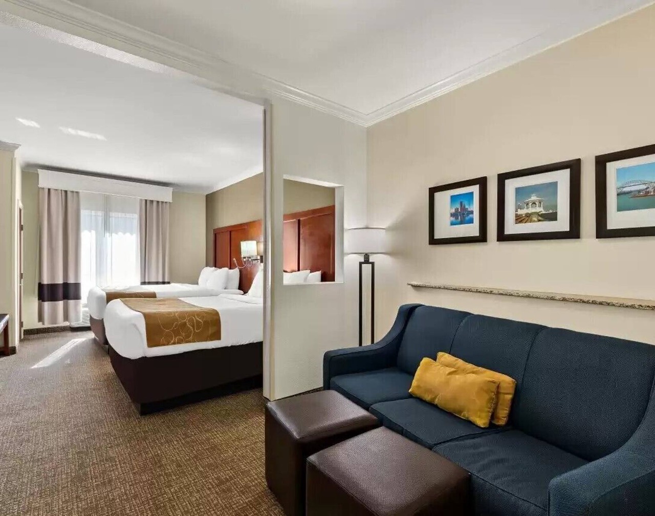 Comfort Suites Corpus Christi Central 1