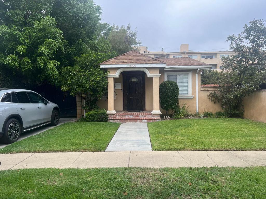 Comfortable 2bd1b house 1