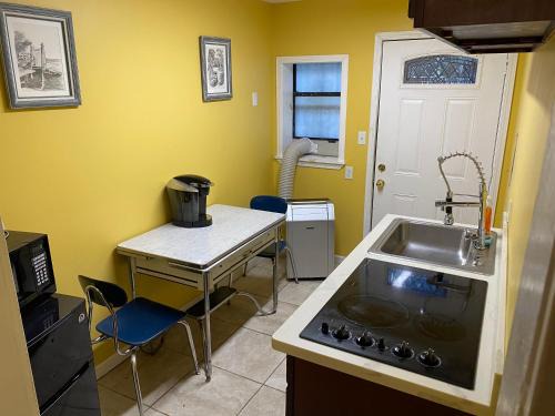 Comfortable Crash Pad 1
