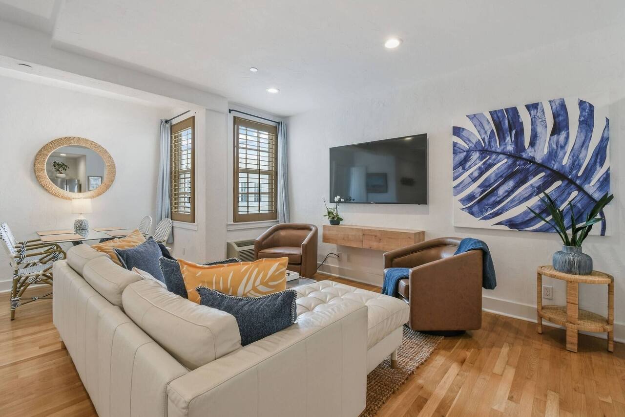CondoPool/StepsToBeachDine/Getaway2br 1