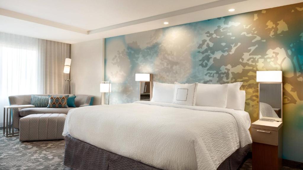 Courtyard by Marriott Boston Dedham/Westwood 1