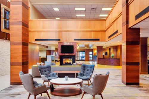Courtyard by Marriott Boston Logan Airport 1