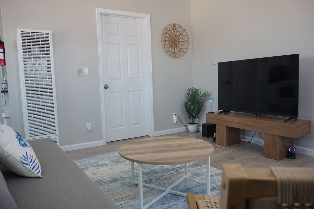 Cozy 1-bedrm apt. w/AC close to Beaches and SoFi 1