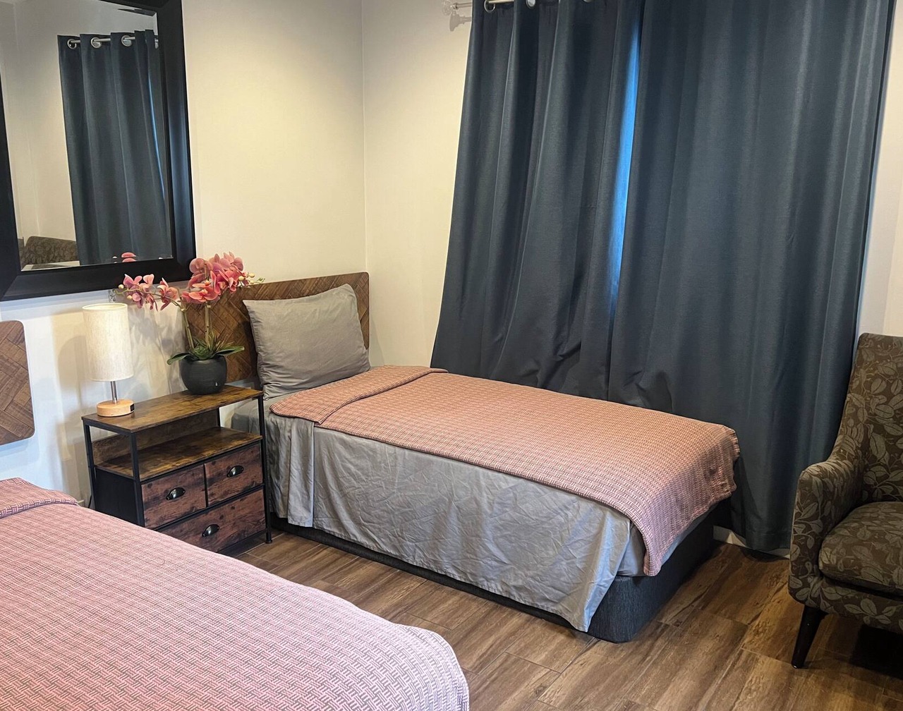 Cozy 1-bedroom studio in charming Los Angeles with AC 1