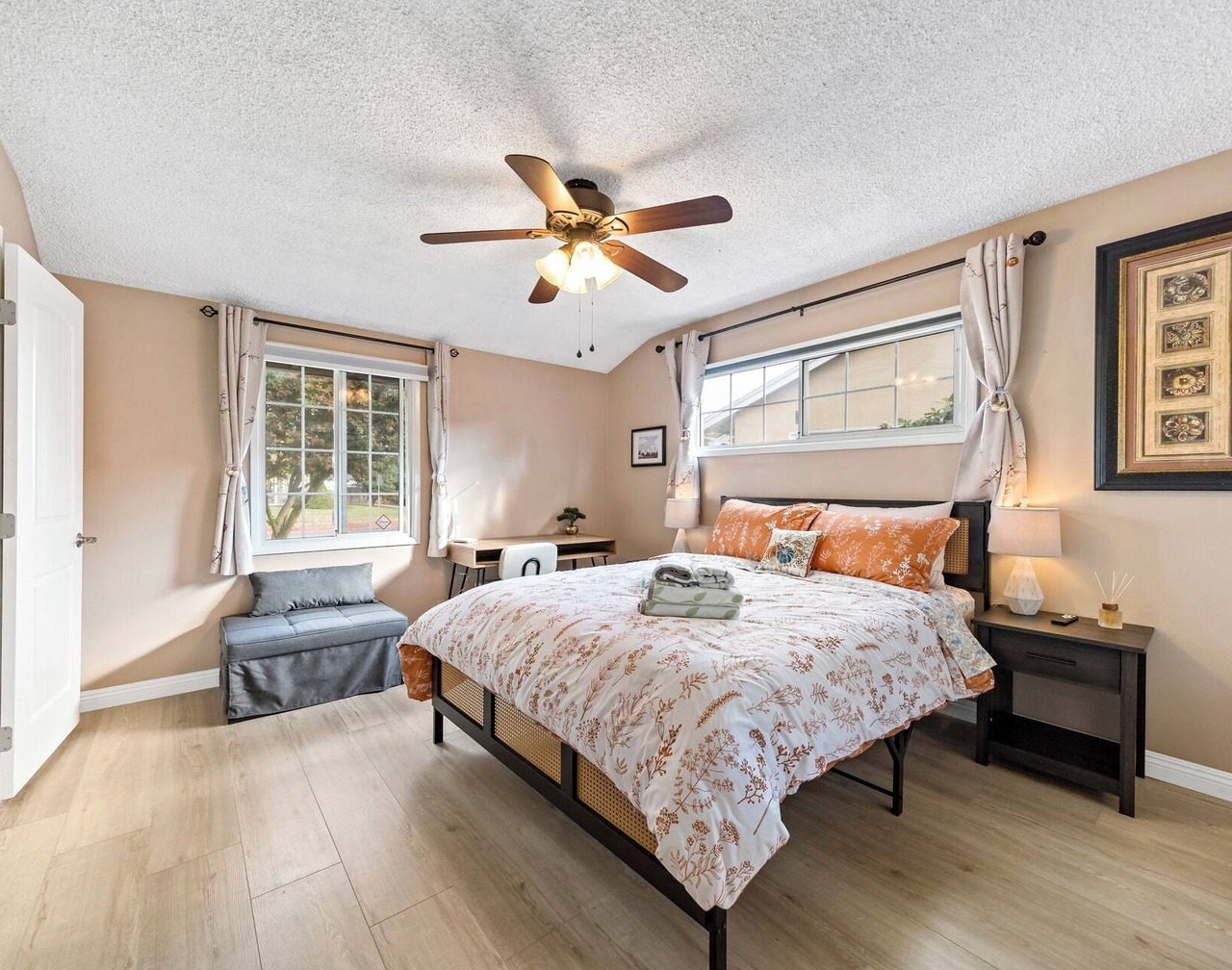 Cozy 3b2b Single house with AC in Monrovia w/backyard patio 1