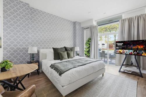 Cozy City Studio Near Budweiser & BMO Stadium 1