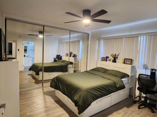 Cozy Private Room & Bath Central Location LA 1