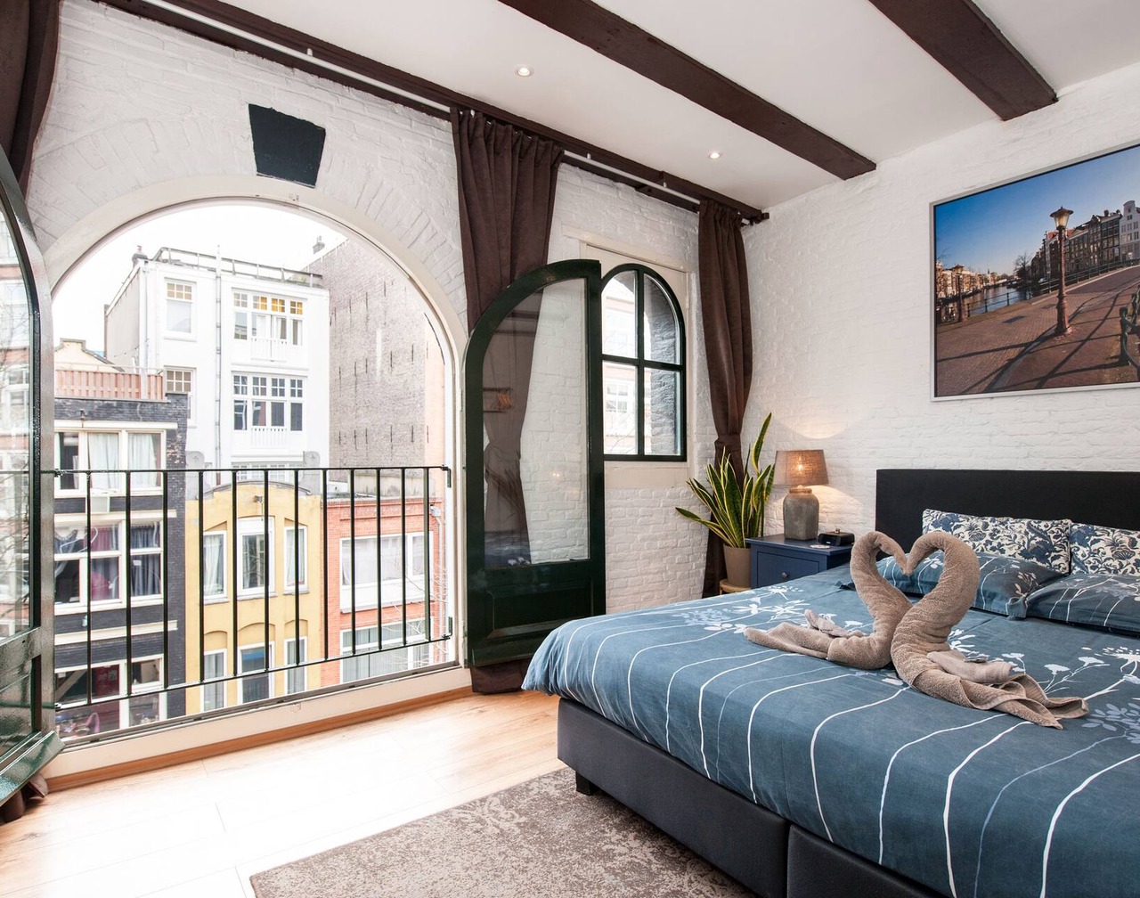 Crown Guesthouse Amsterdam 1