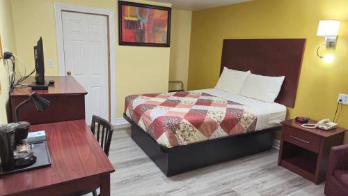 Deep River Motel 1