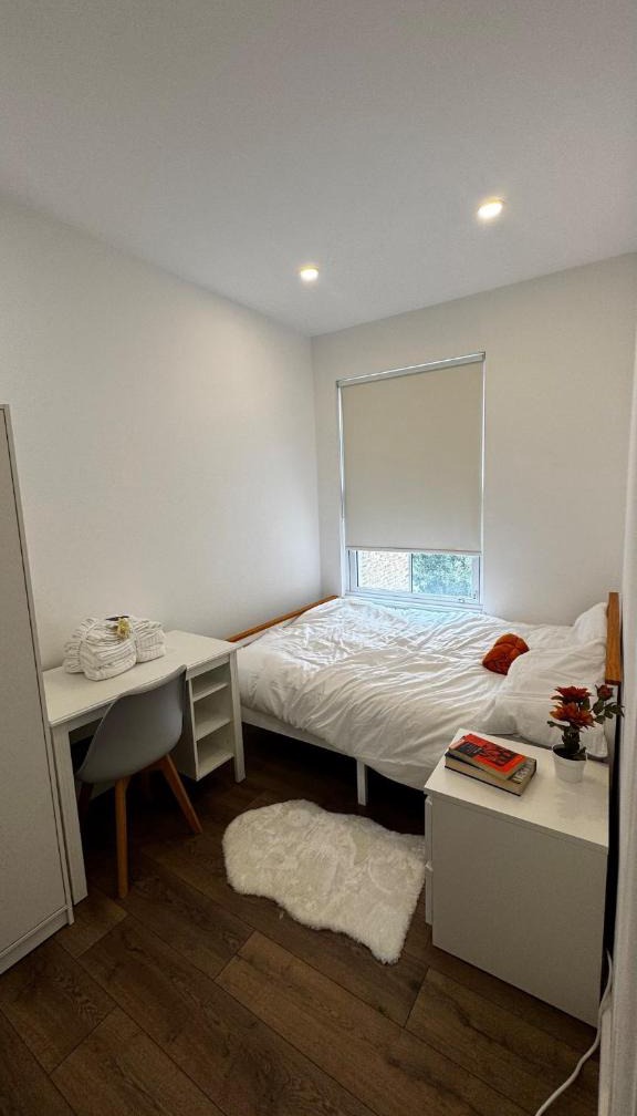 Deluxe Suite w PS5, Balcony, Netflix, Sleeps 6, ideal for relocators and professionals 1