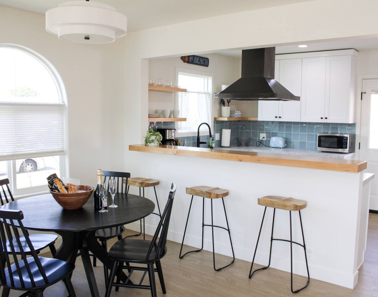 Designer Remodel 3 bed/2 bath Beach House Near LAX 1