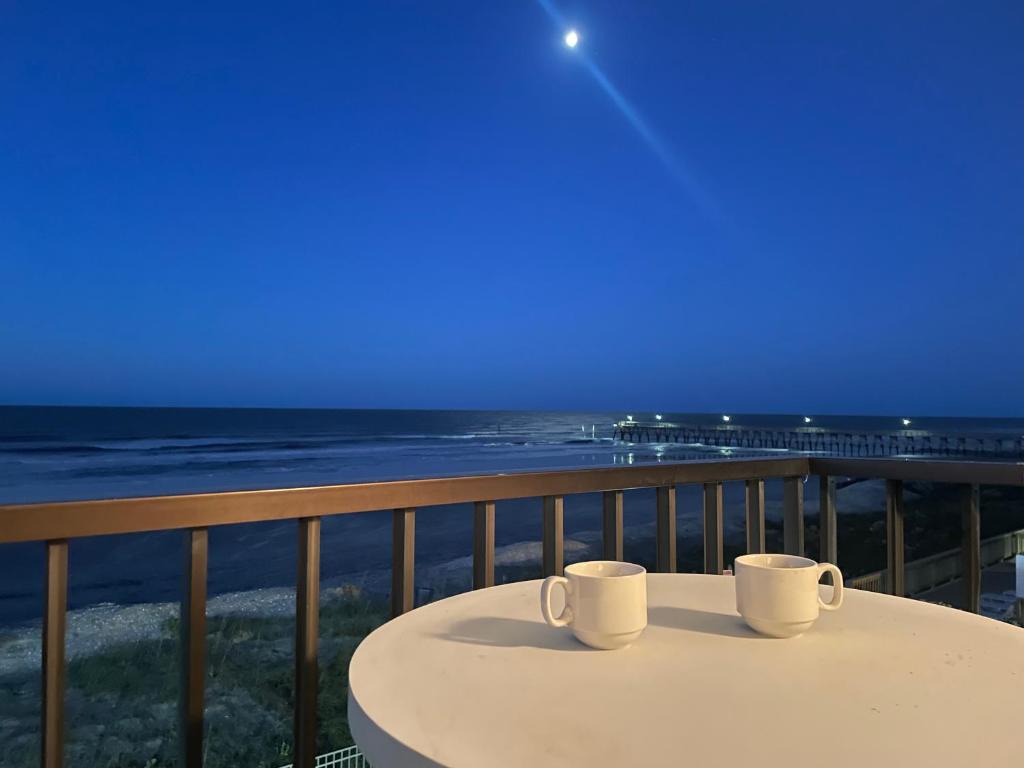 Direct Ocean Front 3BR 3BA Beach Front 1