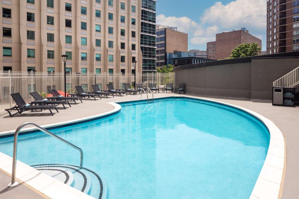 DoubleTree by Hilton Silver Spring Washington DC 1