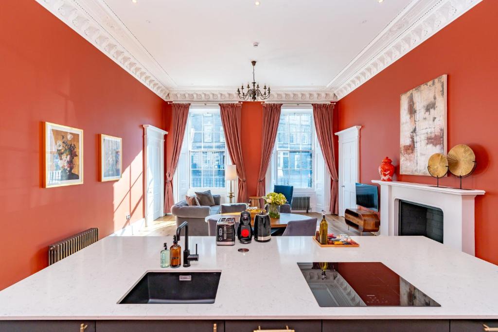 Dragon Suites Luxury Apartments at 9 Albyn Place 1