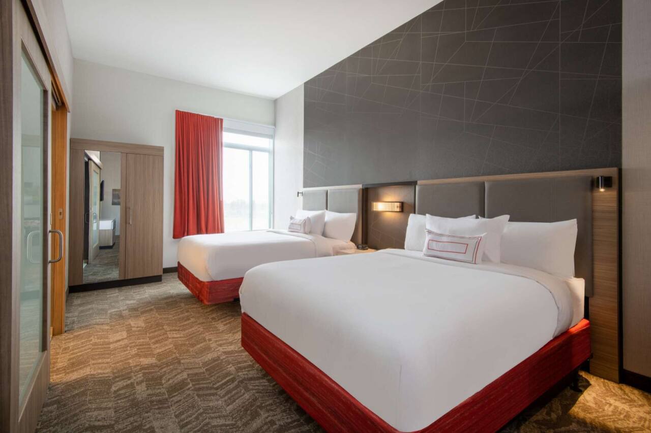 Easy Denver Access | Indoor Pool + Free Parking 1