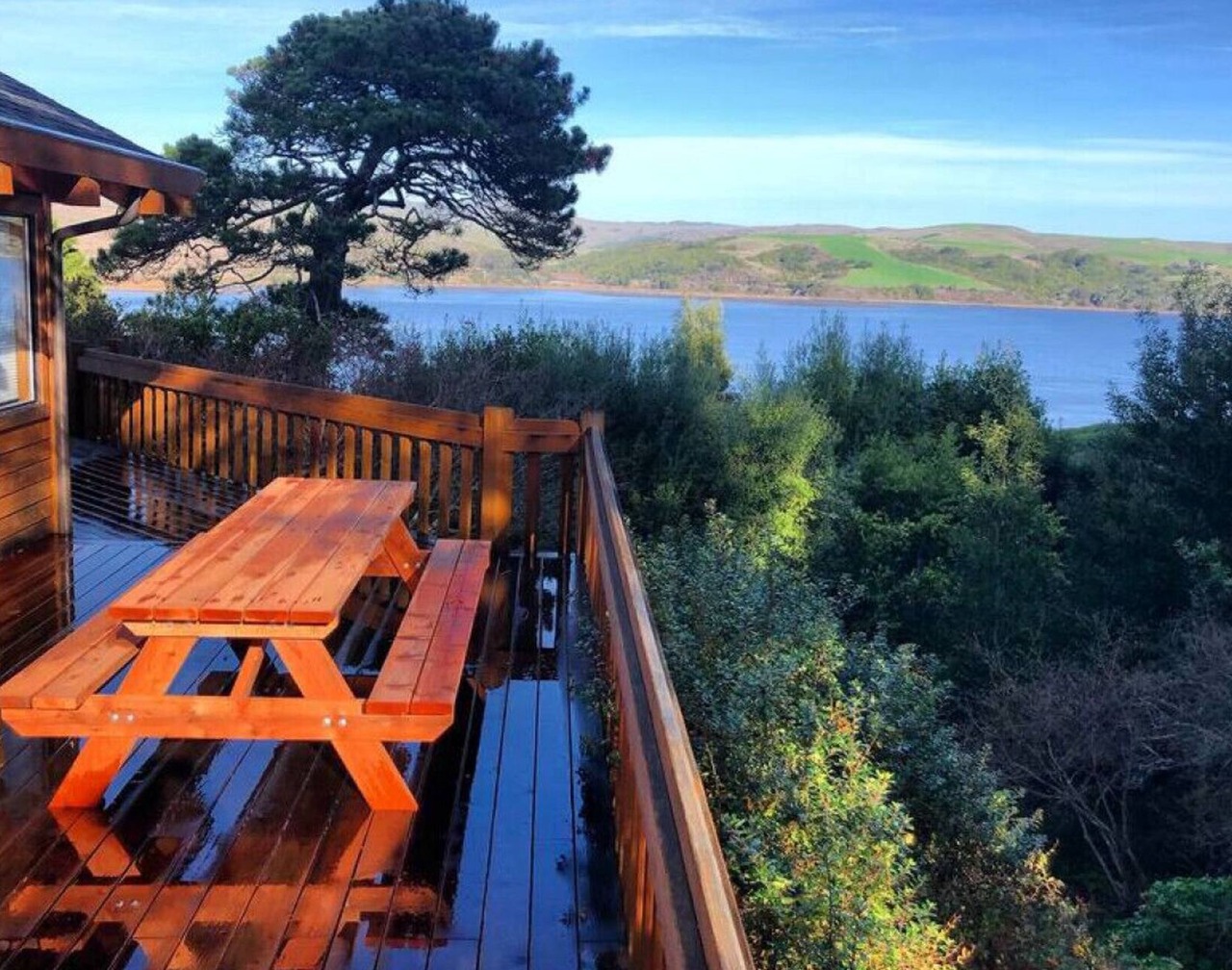 Edgemont | Modern Escape, Stunning Views & Comfort 1