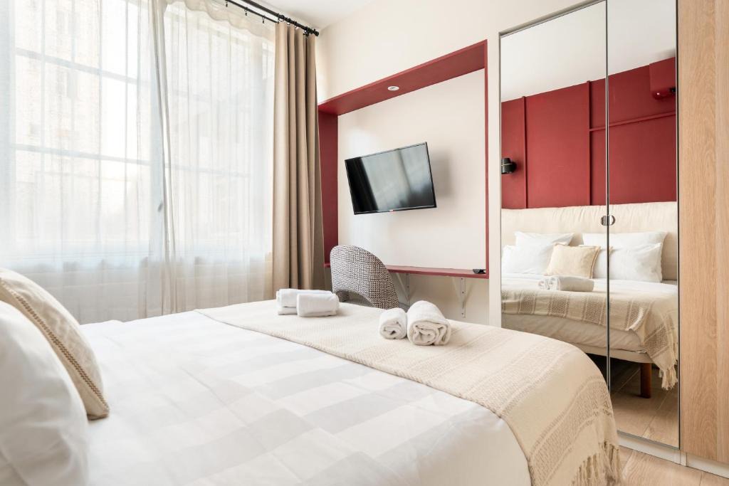 Eiffel Tower - 4 Bedrooms like a Hotel 1