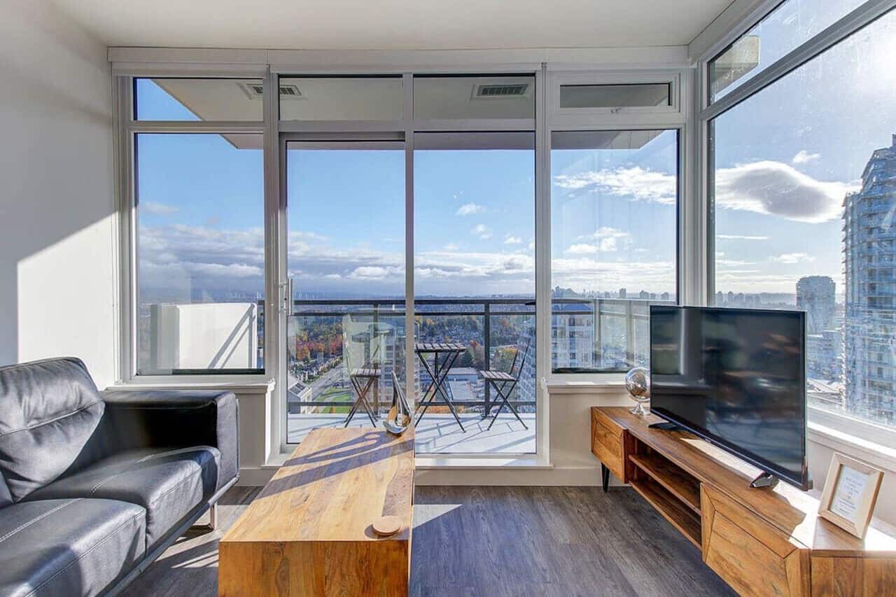 Elegant 1BR Apt with GYM near Crystal Mall 1