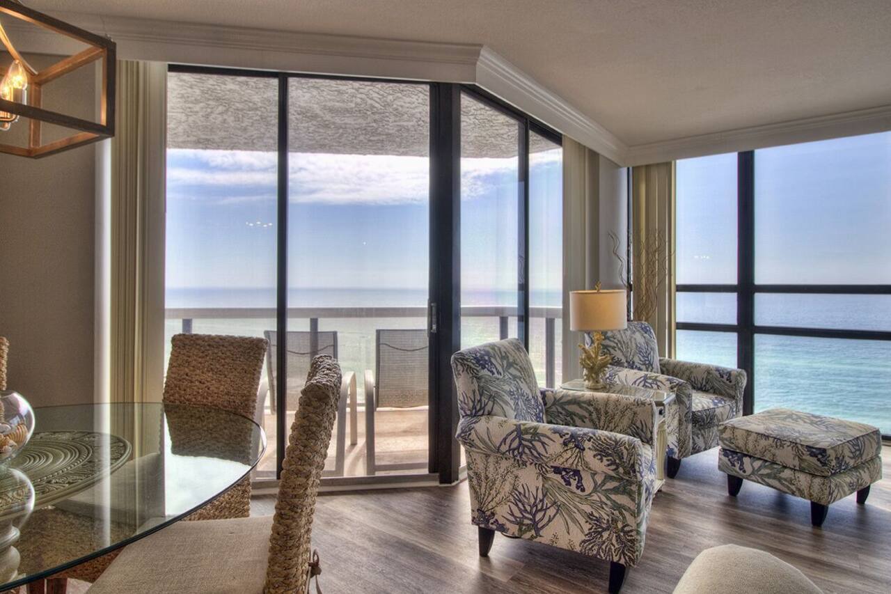 ENDLESS OCEANFRONT LUXURY LAST MINUTE SAVINGS 2 SETS OF BEACH CHAIRS & UMBRELLAS 1
