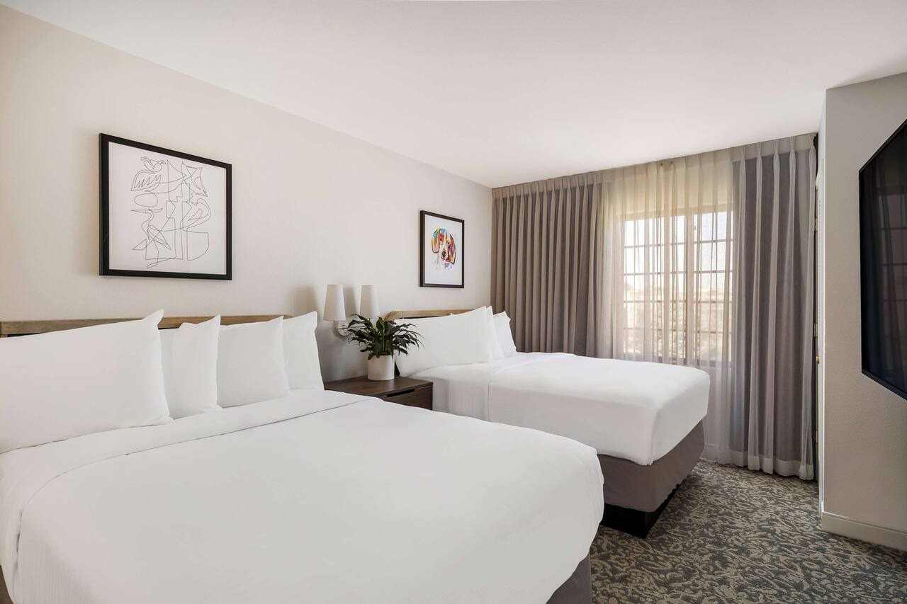 Everything You Need For The Perfect Vacation! Heated Outdoor Pool, Pets Allowed! 1