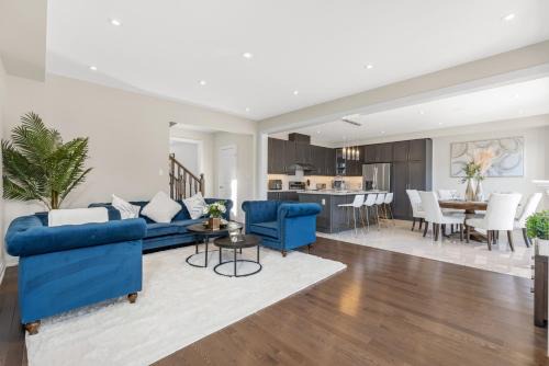 Executive 5BR-4BATH Detached Bramp/Miss Border 1