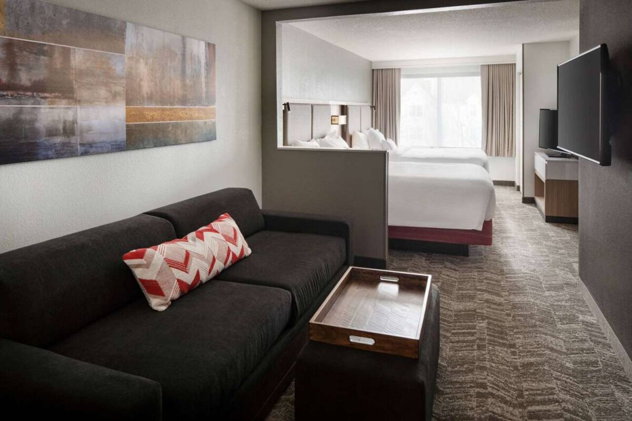 Experience the PNW! 3 Relaxing Units, Indoor Pool, Near Seattle Aquarium 1