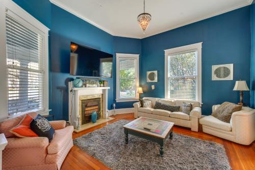 Explore Jackson! Historic Belhaven Home w/Porch 1