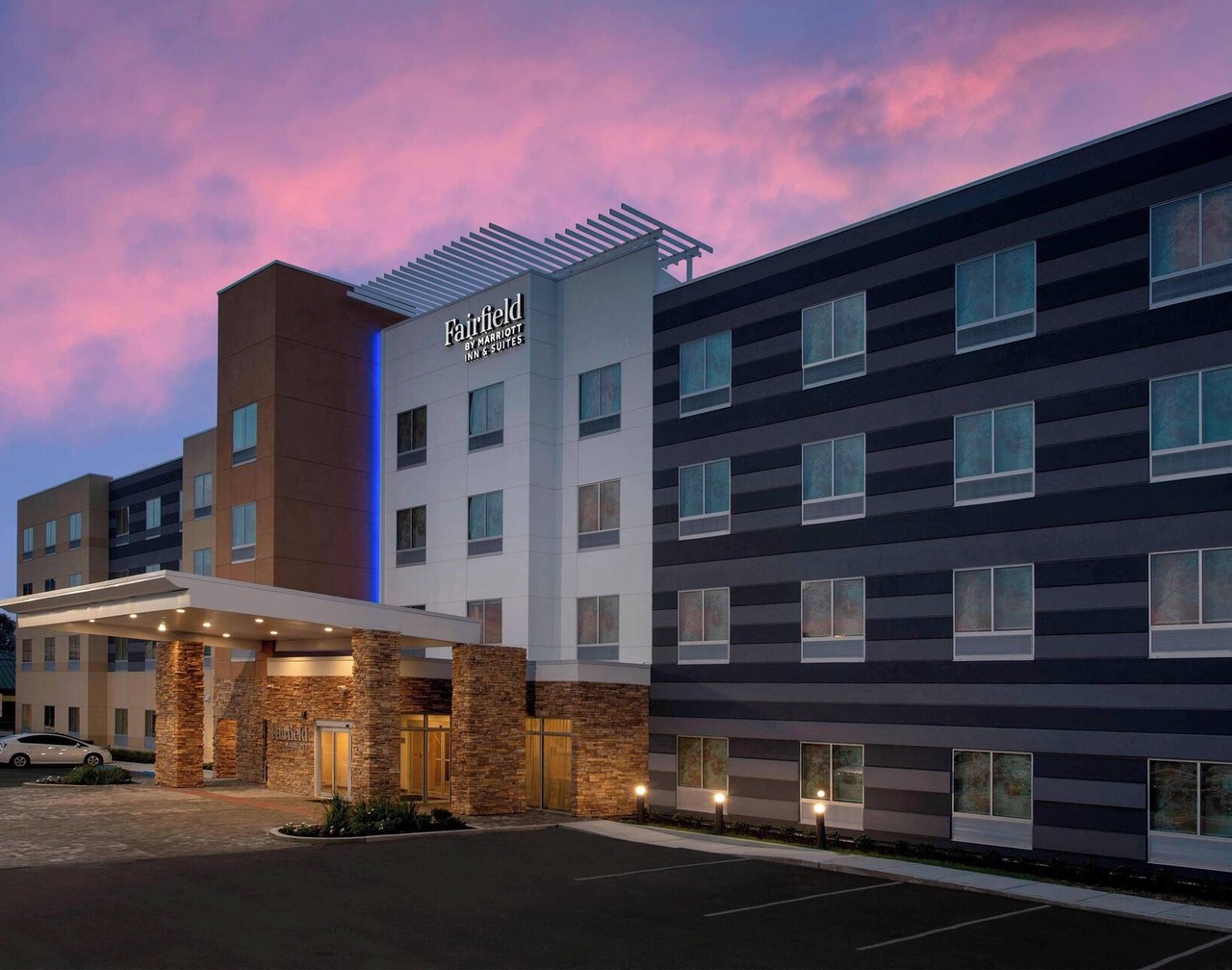 Fairfield Inn & Suites by Marriott New Orleans Metairie 1