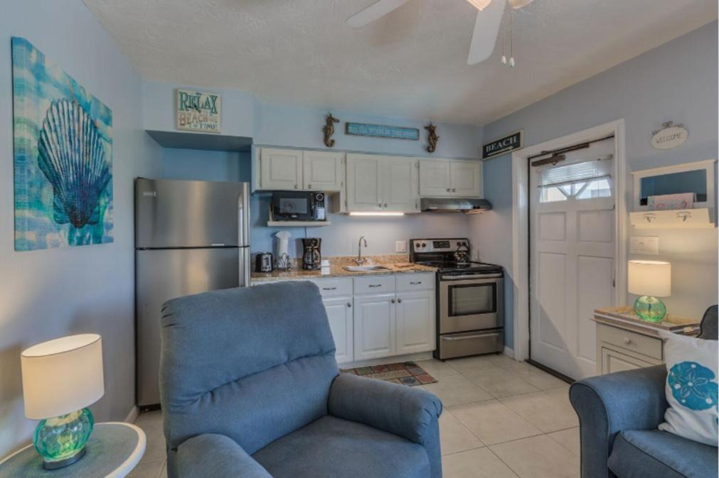Five Palms Suite 207 - Daily - Weekly - Monthly 1