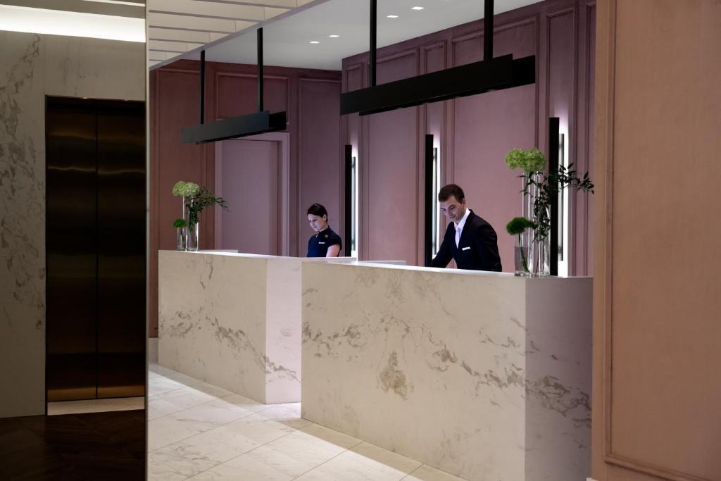 Four Seasons Hotel Montreal 1