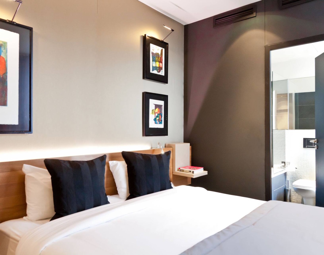 Fred Hotel 1
