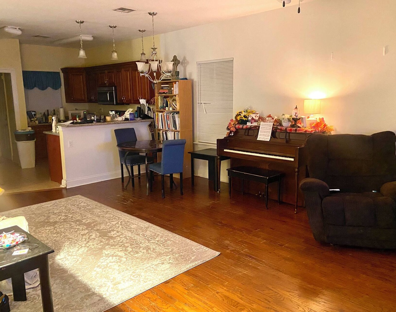 Furnished 2bedroom 1BA house with WiFi and central AC in wonderful New Orleans! 1