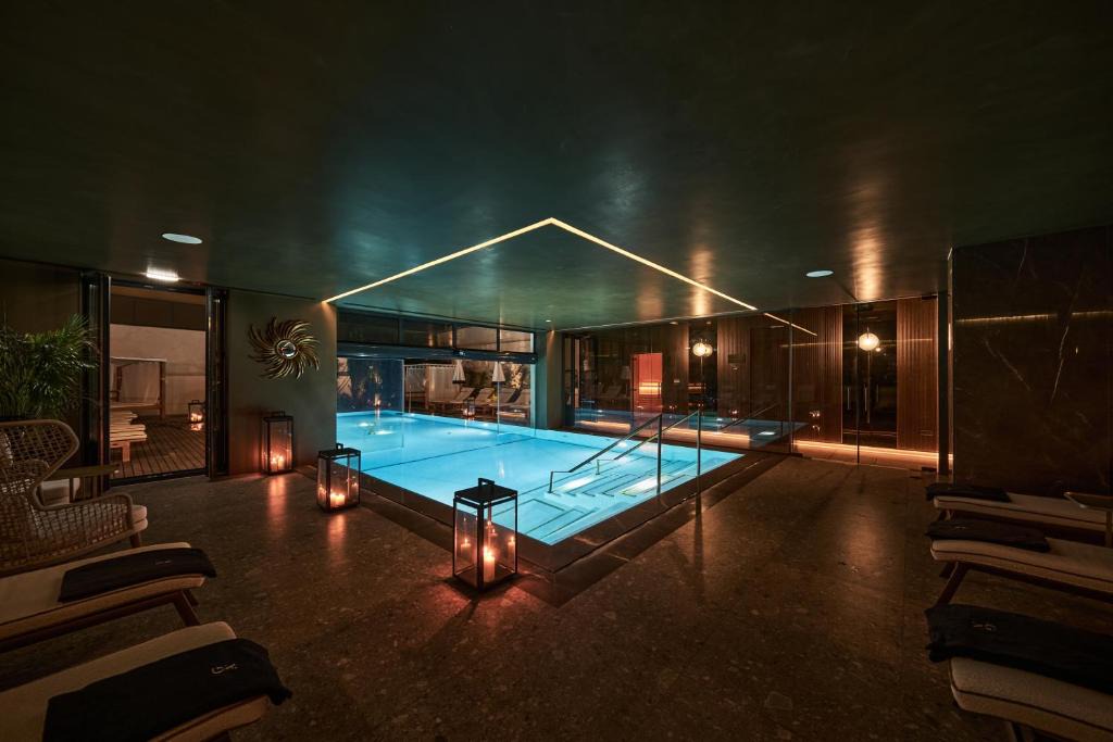 GA Palace Hotel & Spa, a XIXth-Century Villa 1