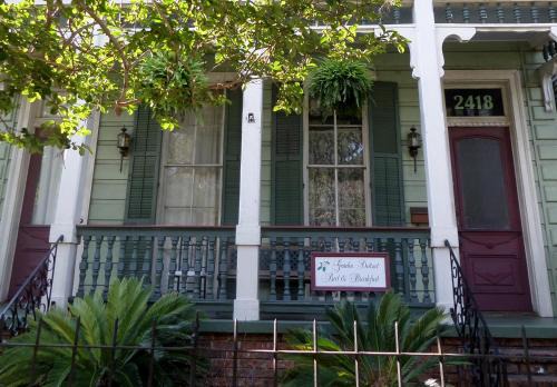 Garden District Bed and Breakfast 1