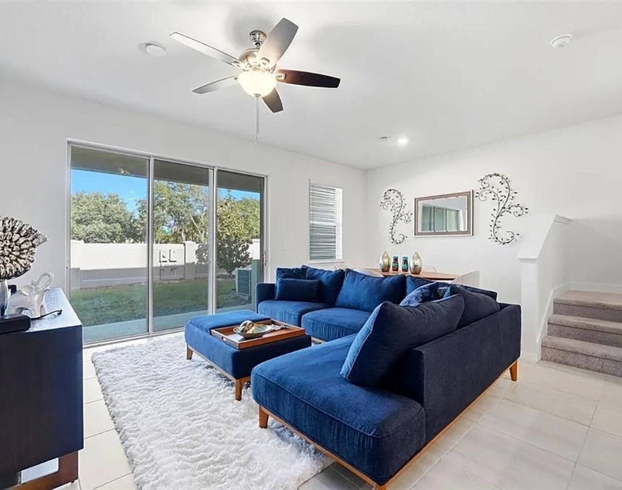 Gorgeous Kissimmee Townhouse Near Theme Parks! 1