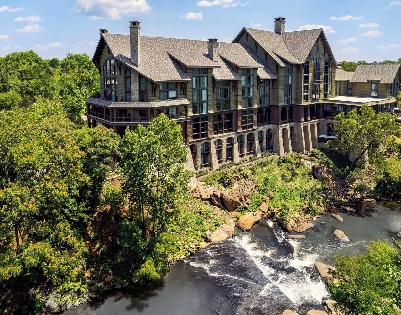 Grand Bohemian Lodge Greenville, Autograph Collection 1