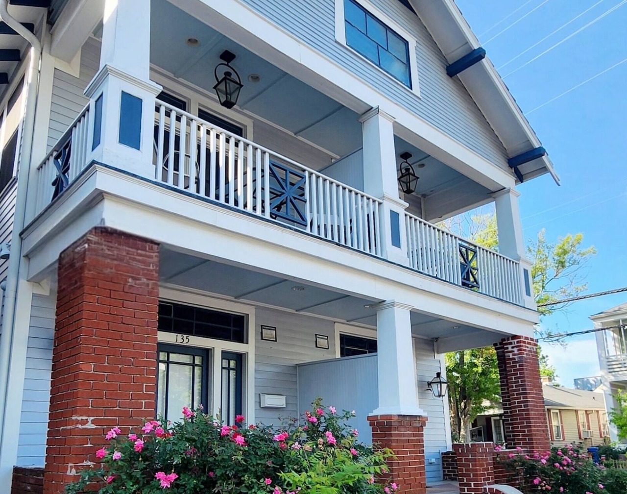 Grand Home with views of Street Car Near French Quarter, Superdome 1