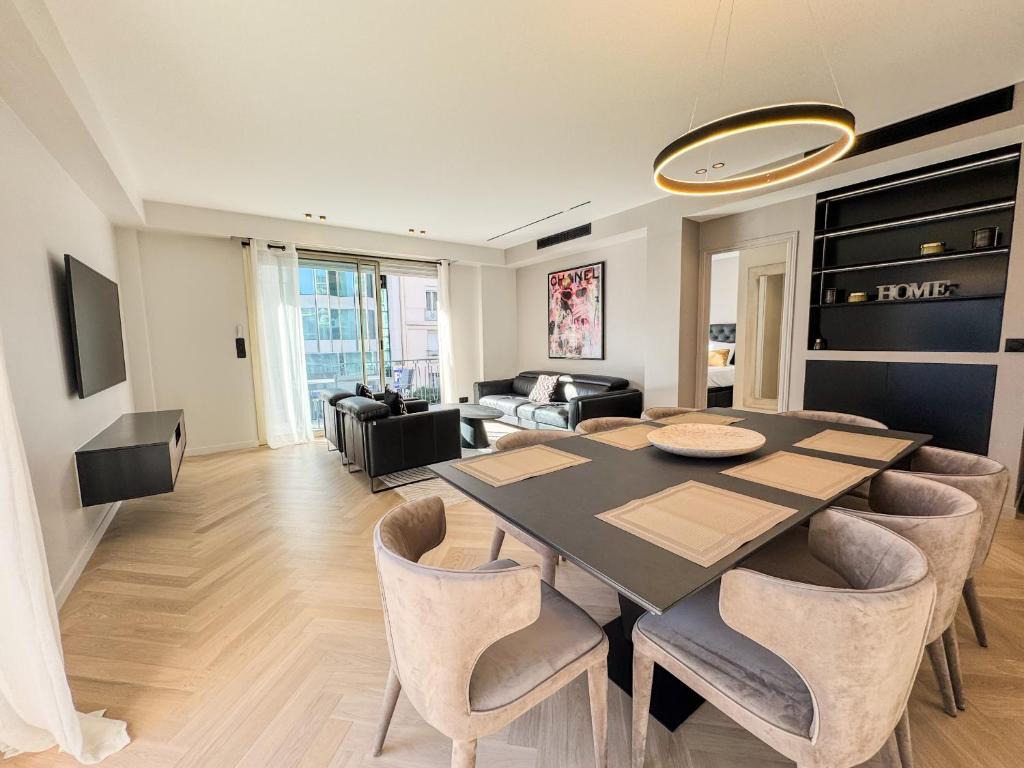 GRAY DUBOY D'ANGERS Luxury 3 bedrooms Croisette 1